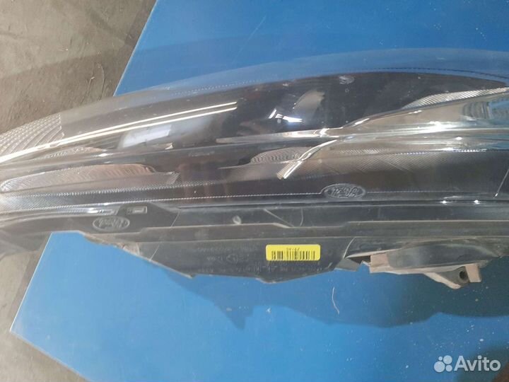 Фара передняя правая ford fiesta