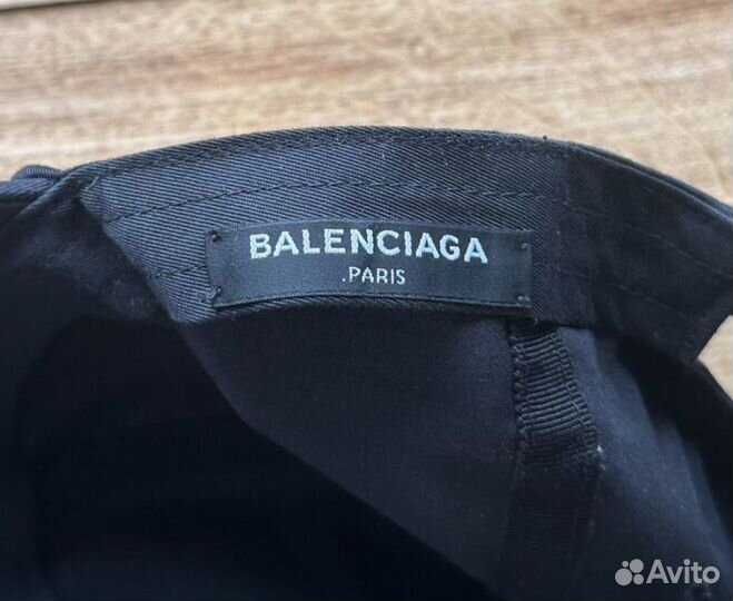 Кепка balenciaga оригинал новая Италия