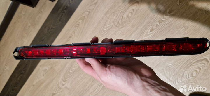 Задний плафон на Е211 мерс