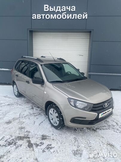 LADA Granta 1.6 МТ, 2020, 100 000 км