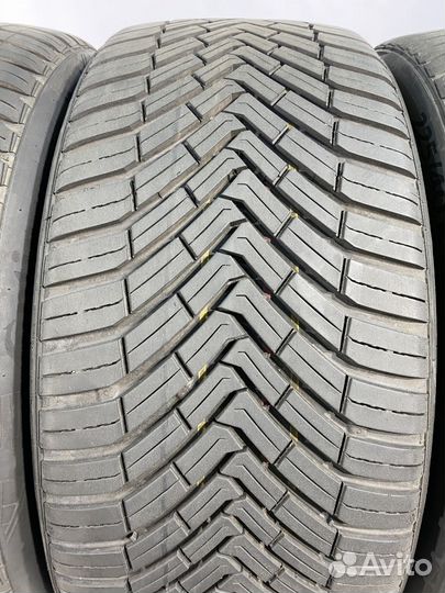 Continental AllSeasonContact 225/40 R18 90W