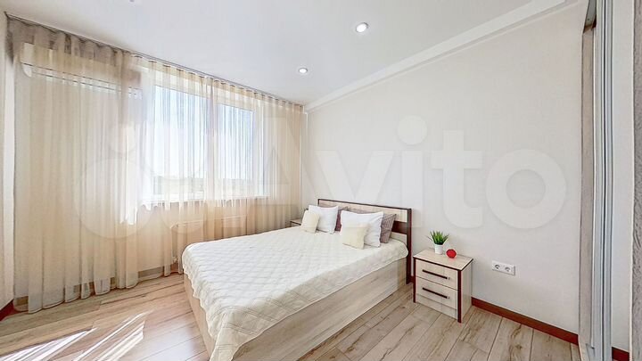 2-к. квартира, 56 м², 8/10 эт.