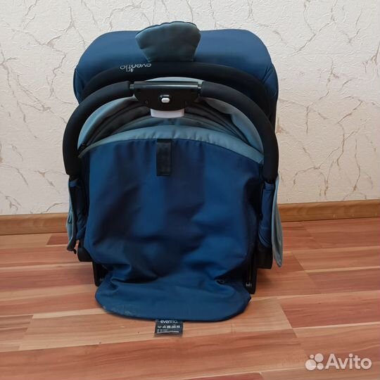 Коляска прогулочная