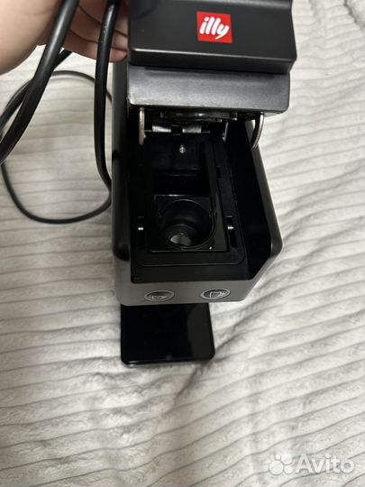 Кофемашина illy