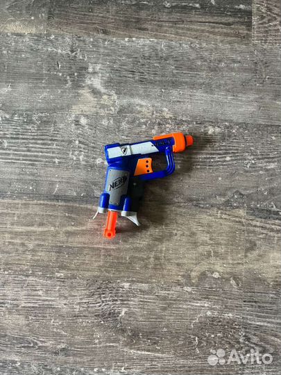 Nerf пистолет