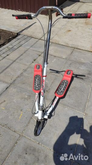 Инерционный самокат для взрослых Actico