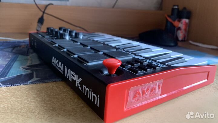 Akai Professional MPK mini MK 3 Midi-клавиатура