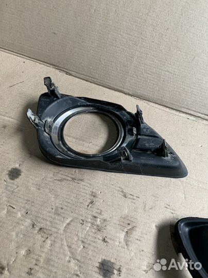 Toyota Camry 40 45 Накладка туманки левая