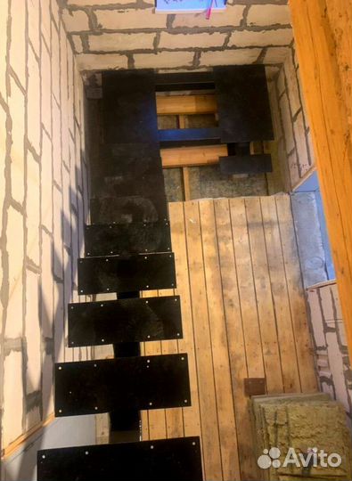 Перила деревянные для лестниц