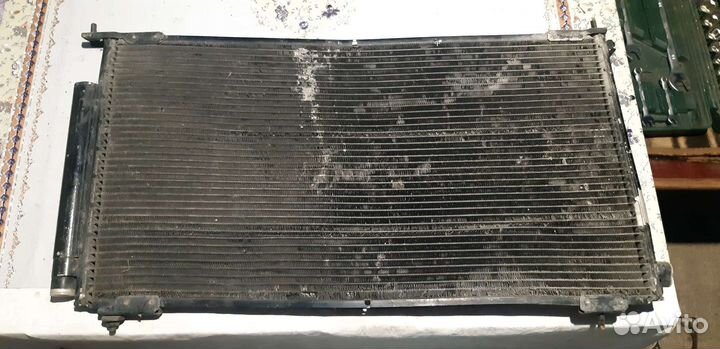 Радиатор кондиционера honda crv 2