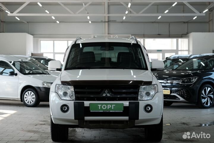 Mitsubishi Pajero 3.2 AT, 2011, 169 000 км