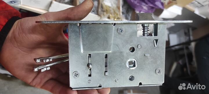 Установка, ремонт, вскрытие замков