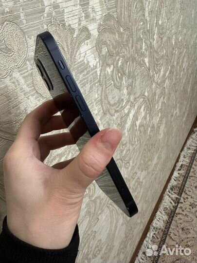 iPhone 12, 64 ГБ