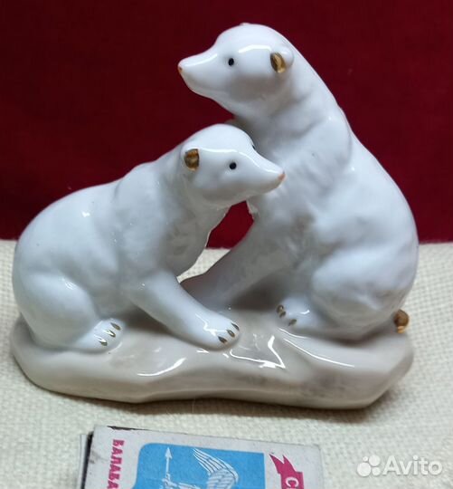 Статуэтка фарфор Медведи