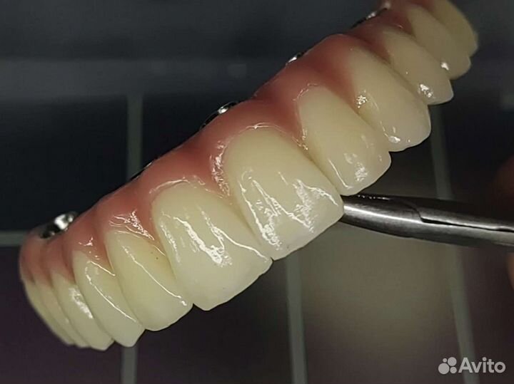 Зубной техник