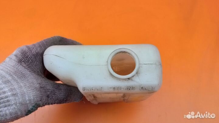 Бачок расширительный для Suzuki Liana