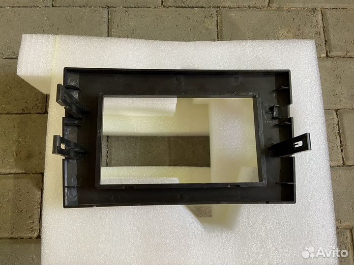 Переходная рамка 2DIN Volvo XC90 1