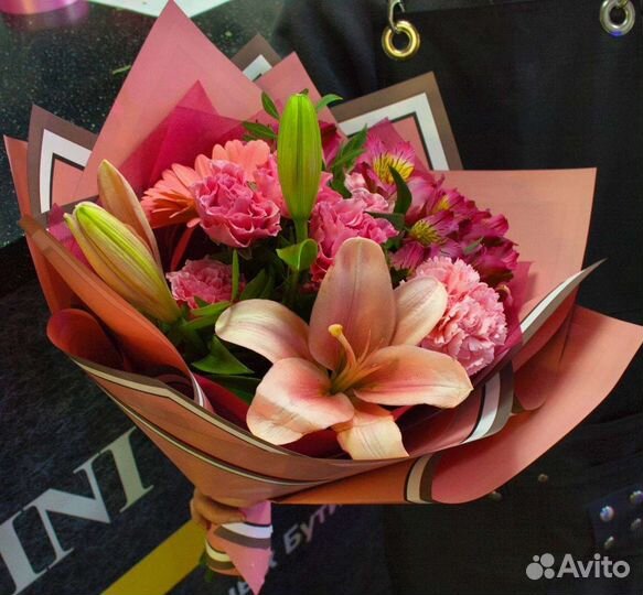 Цветы розы и букеты с доставкой бесплатной