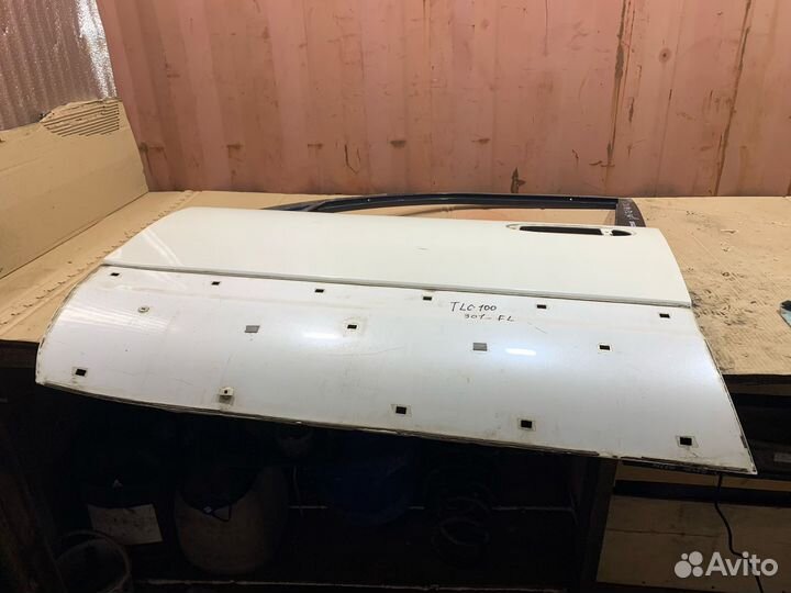 Дверь передняя левая Lexus lx470 2004г