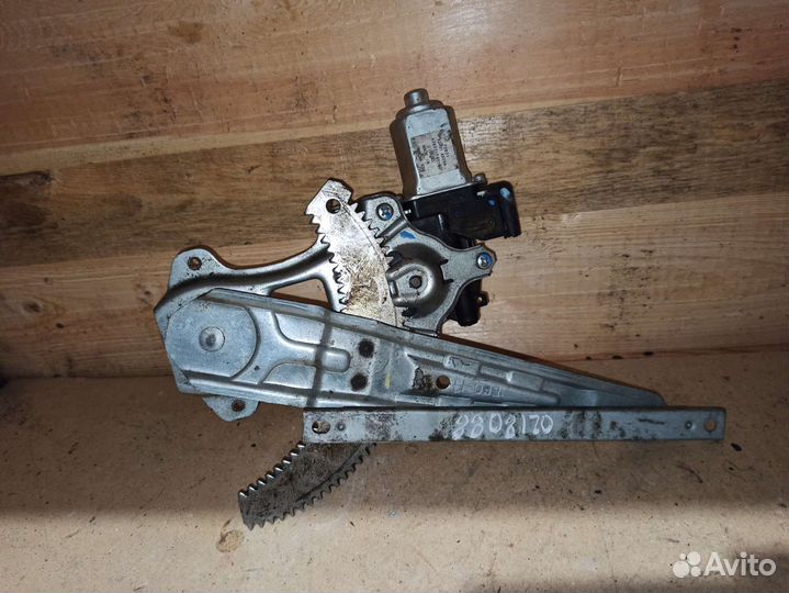 Стеклоподъемник задний левый Nissan Tiida