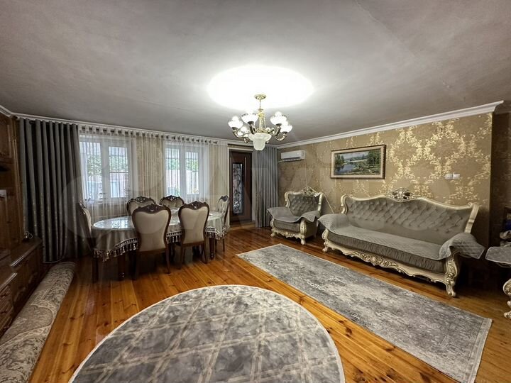 3-к. квартира, 102,8 м², 1/5 эт.