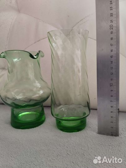 Ваза цветное стекло ссср.Осталась одна ваза