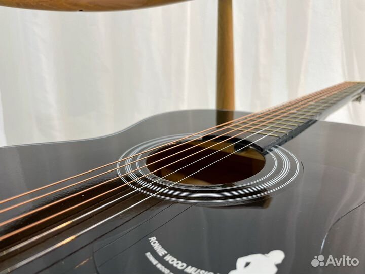 Новая гитара Ronnien wood