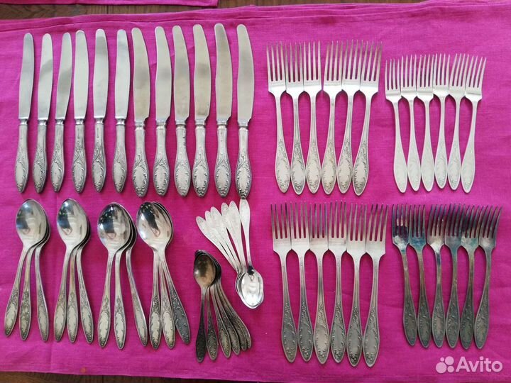 Мельхиоровые ложки, вилки, и ножи