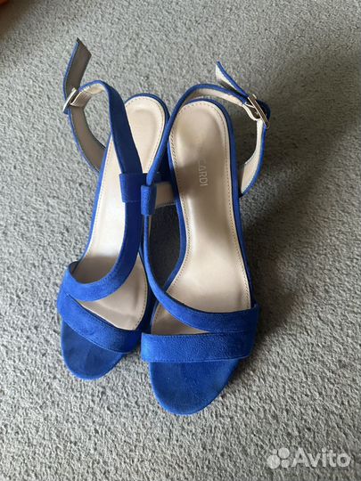 Босоножки женские 39 размер