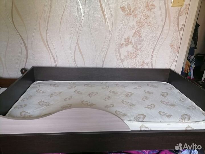 Кровать для двойняшек или погодок