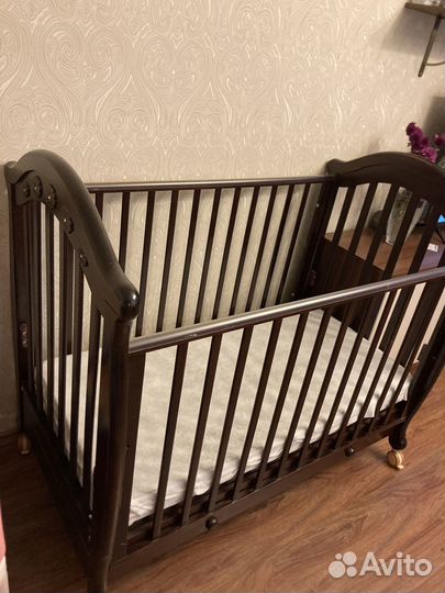 Кроватка детская