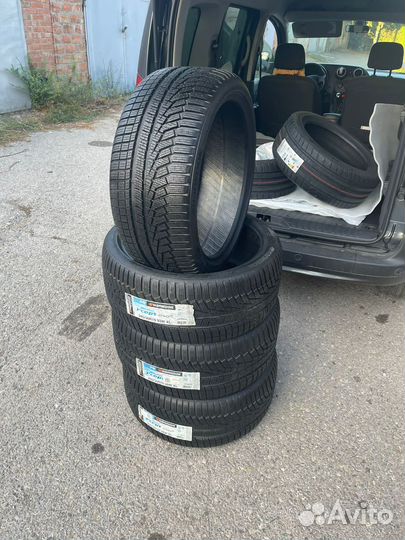 Hankook Winter I'Cept Evo2 W320 245/35 R19