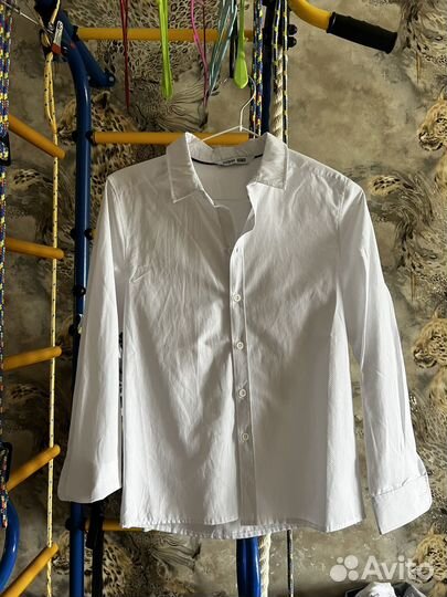 Рубашка белая на мальчика 152 новая