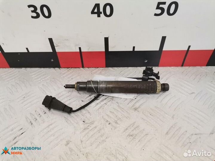 Форсунка seat Ibiza 2 рест. 2001 028130203E