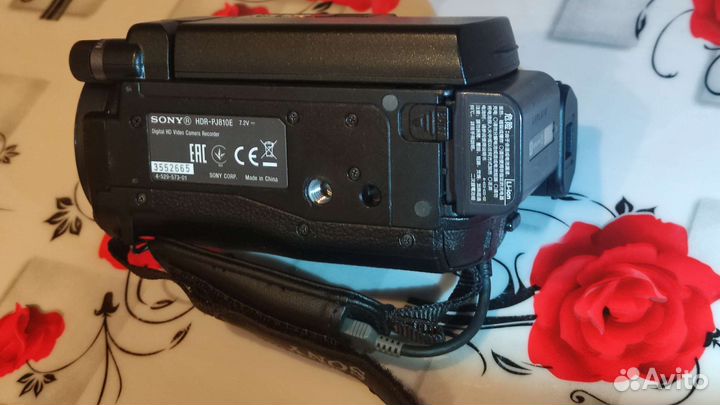 Видеокамера Sony HDR - PJ810E