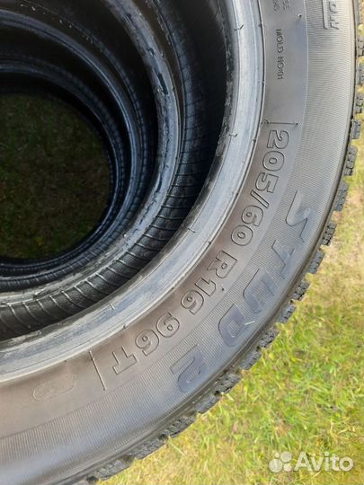 Kormoran Stud 2 205/60 R16 96T