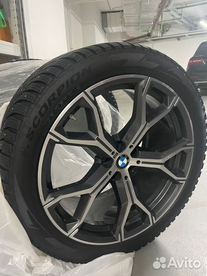 Колеса BMW R21 Pirelli Scorpion Ice Zero 2