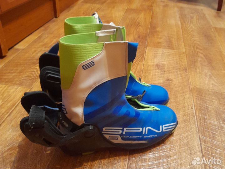 Лыжные ботинки spine