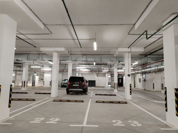 Машиноместо, 14 м²