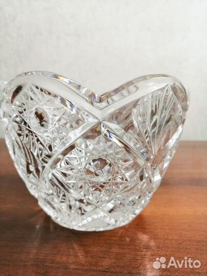 Ваза хрустальная