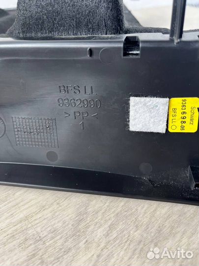 Обшивка салона передняя правая BMW M5 F90 G30 2017