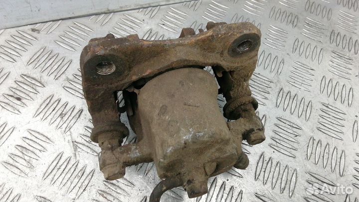 Суппорт задний правый Toyota RAV4 3 (XA30) 2008