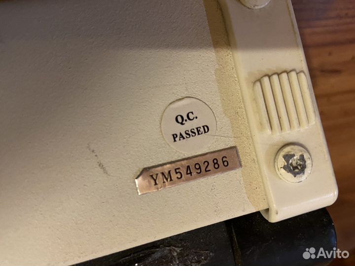 Экран Luma для проектора рулонный 106 дюймов