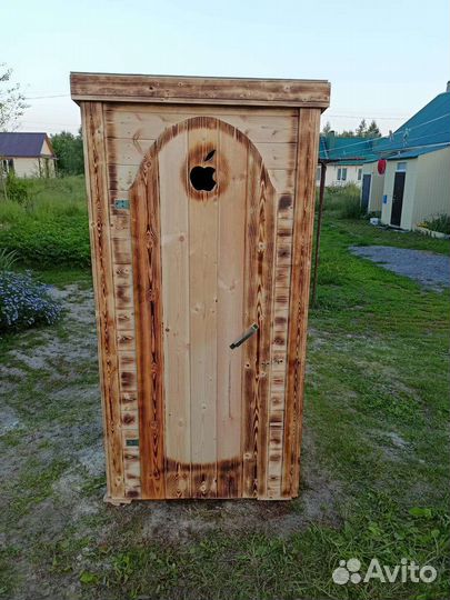 Дачный туалет деревянный