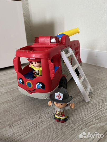 Пожарная машина fisher price little people