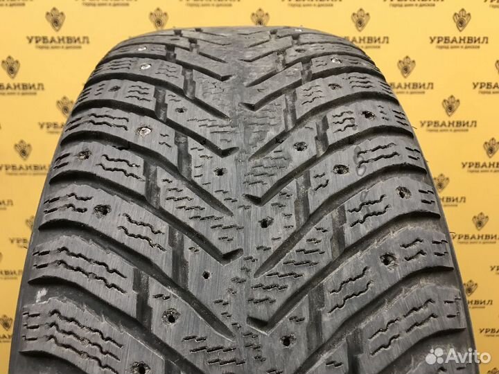Nokian Tyres Hakkapeliitta 8 215/55 R17 98T