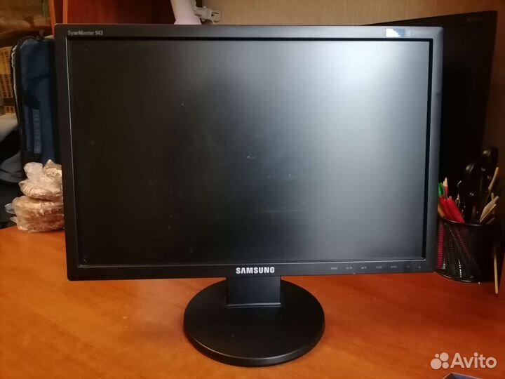 Монитор Samsung 943NW