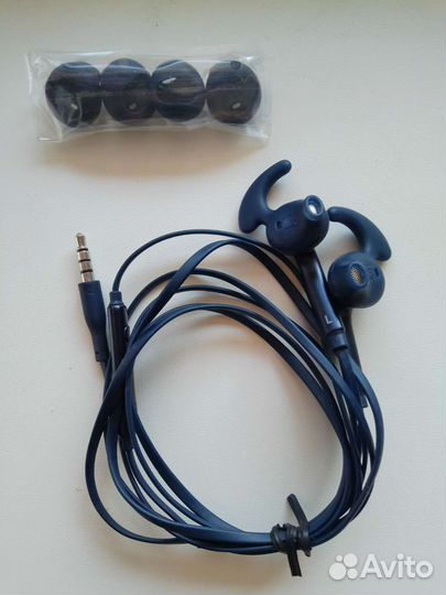 Наушники Samsung EO-EG920L Мощный бас