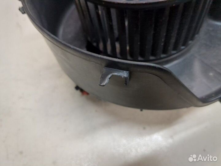 Двигатель отопителя Opel Signum