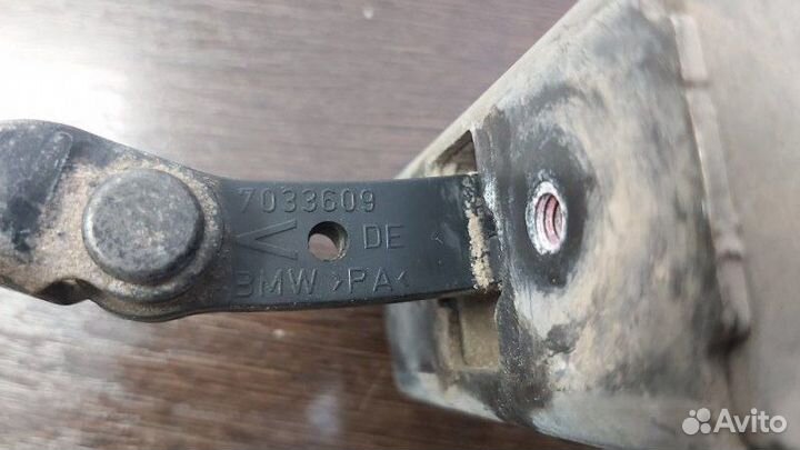 Ограничитель двери передний левый Bmw 525I E60